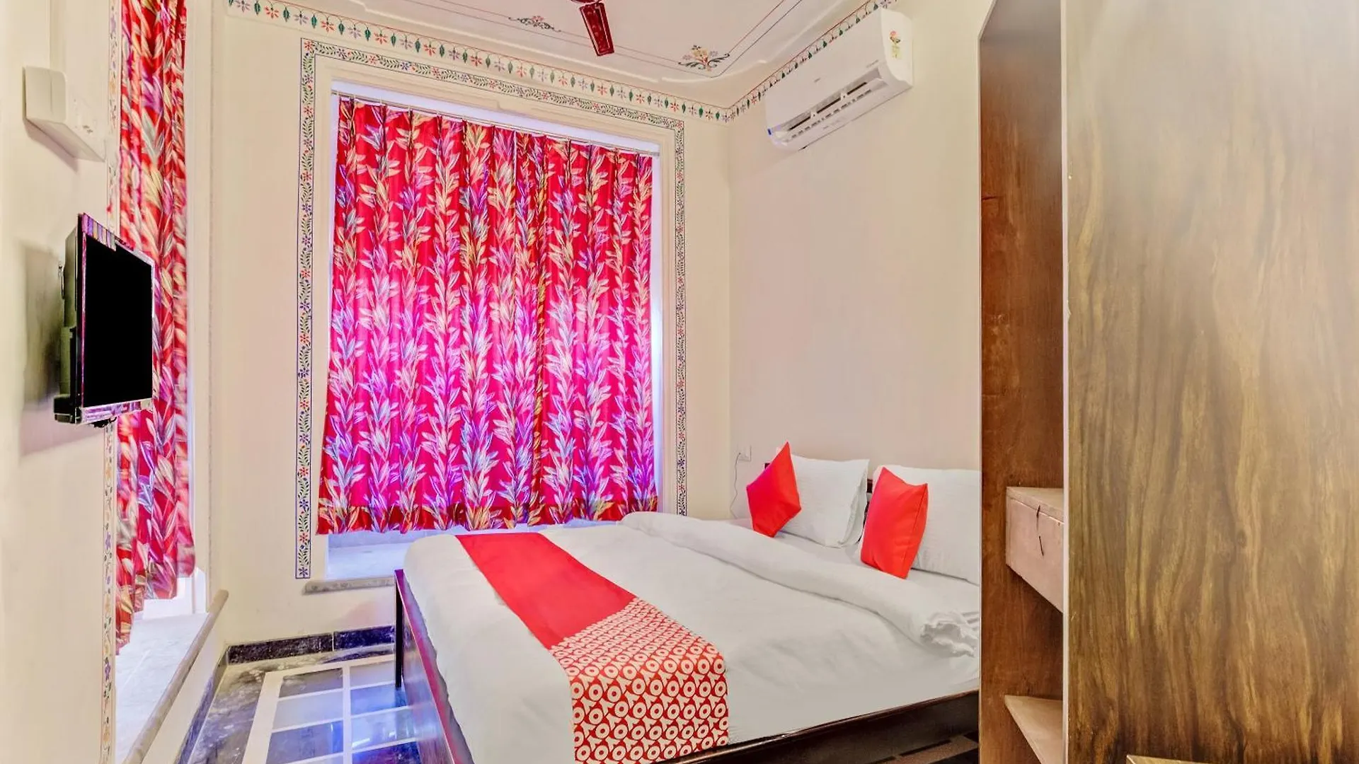 Hotel O Achrol Haveli Sukher 우다이푸르 4*,  인도